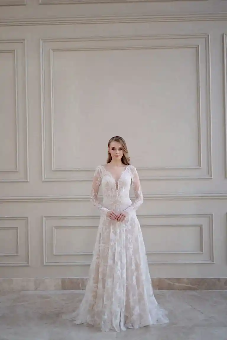 2025 gelinlik modeli semi 4